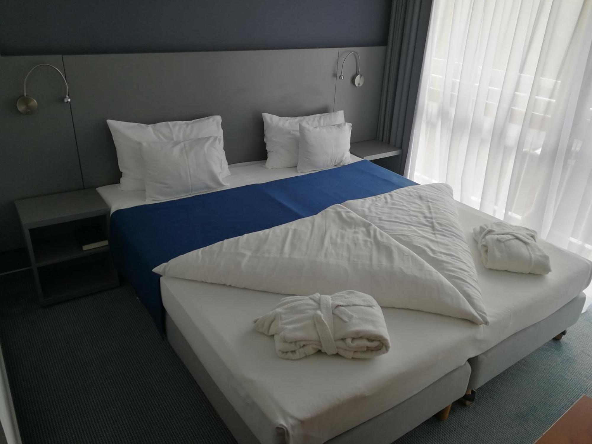 Hotel Yacht Wellness & Business Siofok Luaran gambar